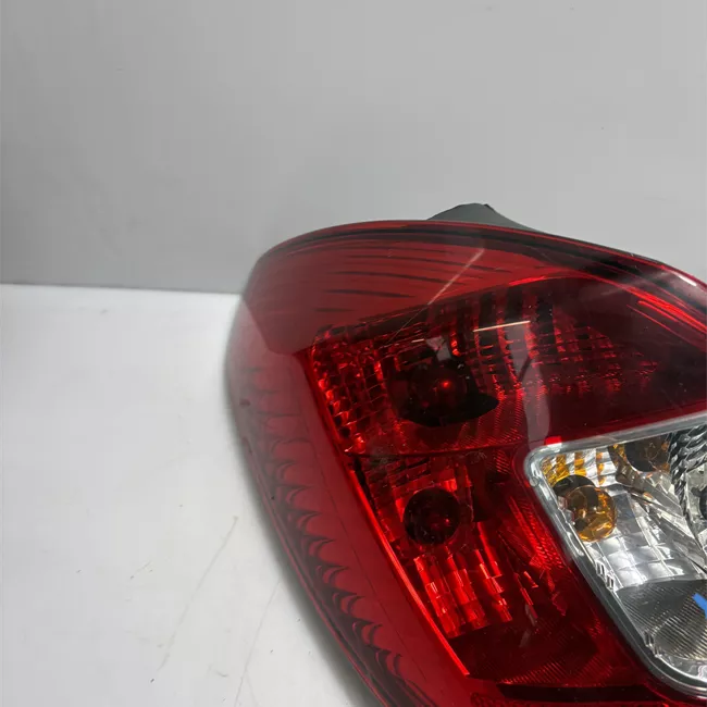 Fanale posteriore sinistro