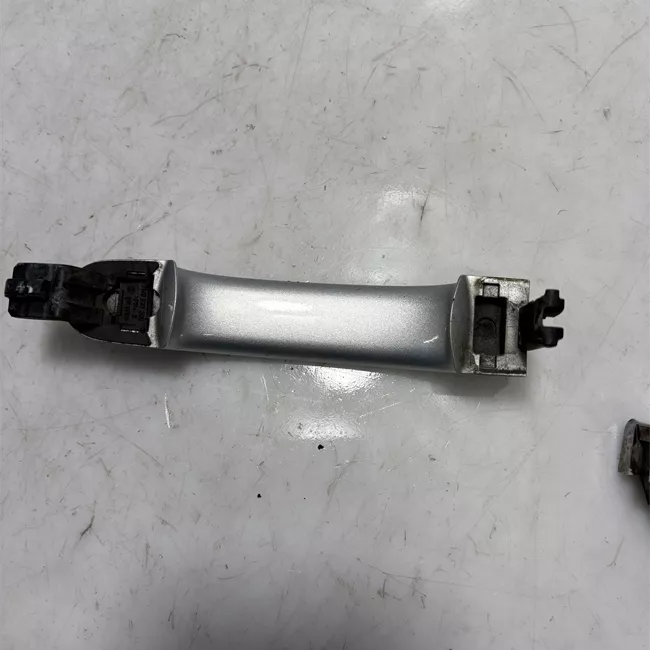 Maniglia porta anteriore destra primer