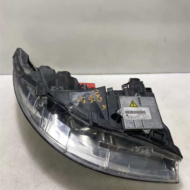 Proiettore sinistro Xeno