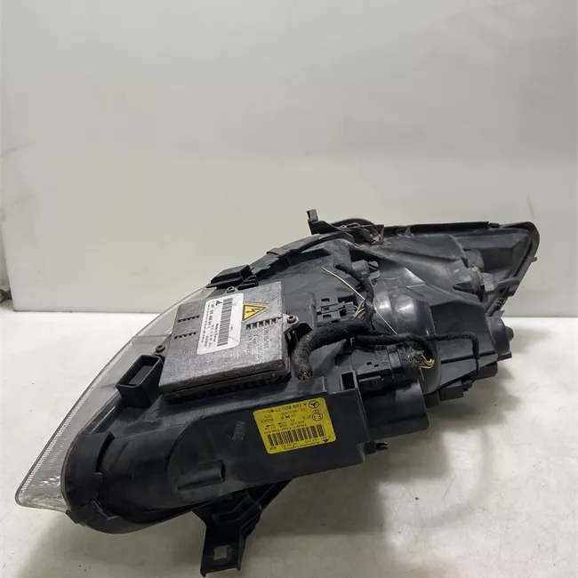 Proiettore sinistro Xeno