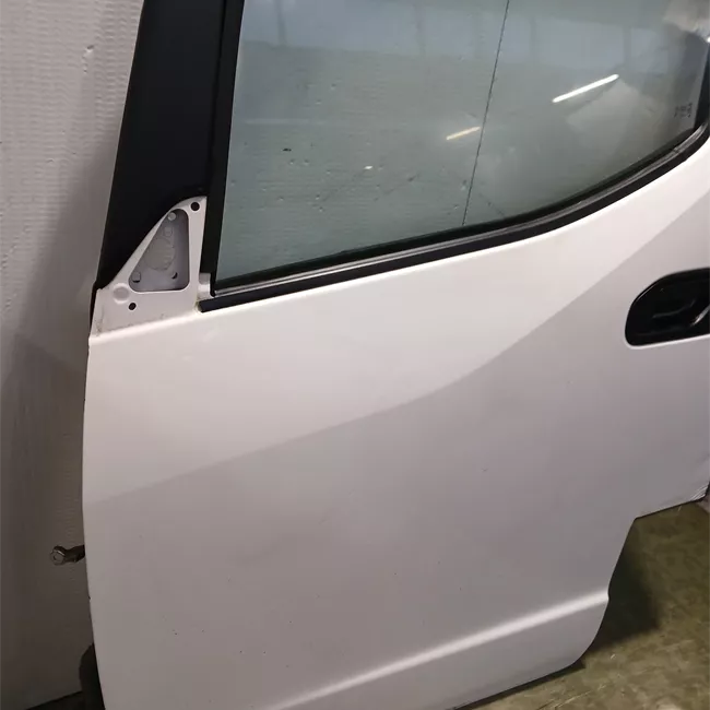 Porta anteriore sinistra