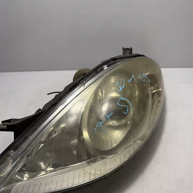 Proiettore sinistro Avantgarde