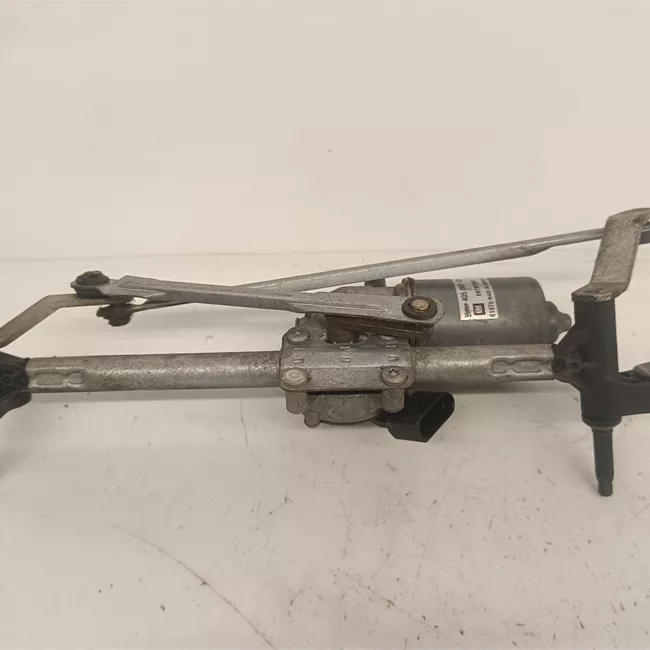 Meccanismo tergiparabrezza con motorino