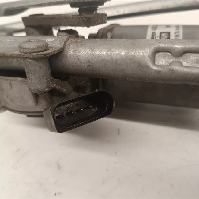 Meccanismo tergiparabrezza con motorino