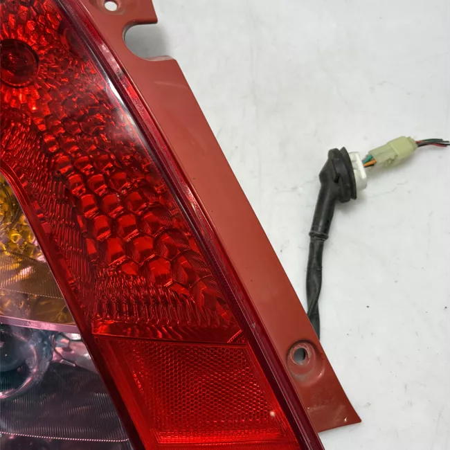 Fanale posteriore sinistro