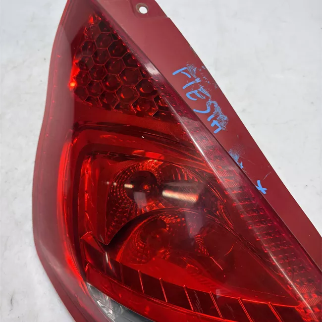 Fanale posteriore sinistro