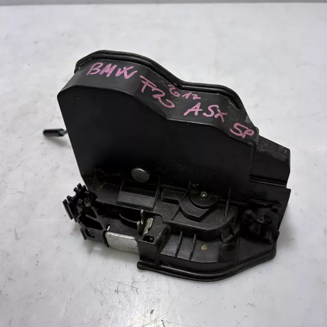 Serratura porta anteriore sinistra