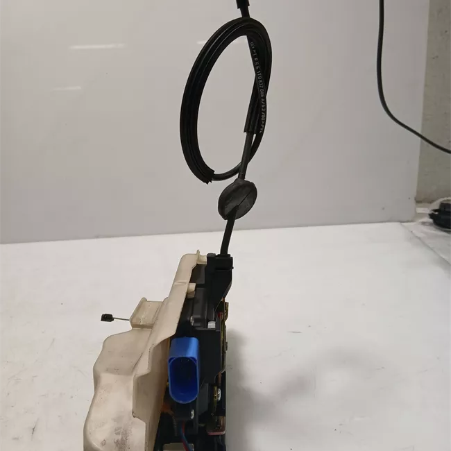 Serratura porta anteriore destra