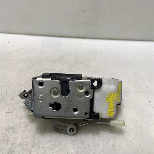 Serratura porta anteriore sinistra