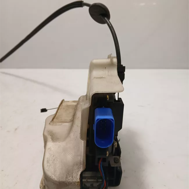 Serratura porta anteriore destra