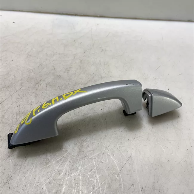 Maniglia porta anteriore destra primer