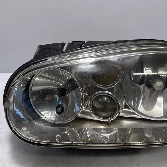 Proiettore sinistro Nero/cromo