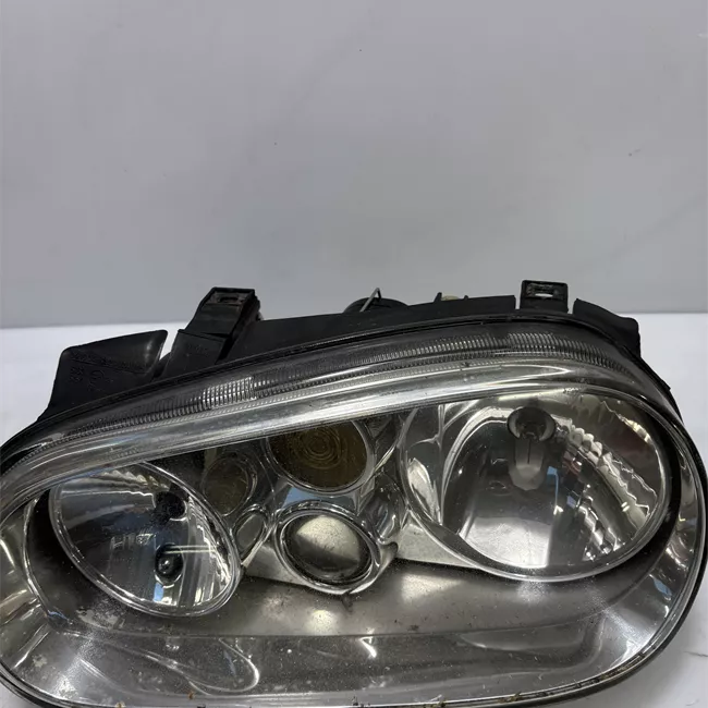 Proiettore sinistro Nero/cromo