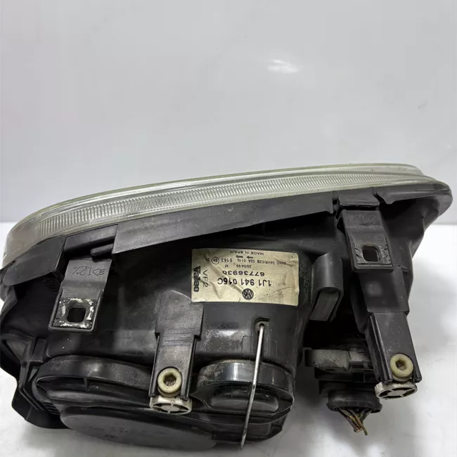 Proiettore sinistro Nero/cromo