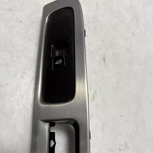 Interruttore alzacristalli porta anteriore