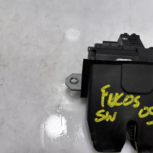 Serratura portello posteriore