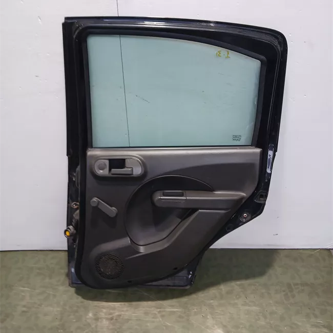 Porta posteriore destra