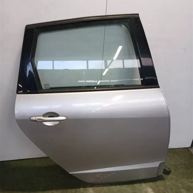 Porta posteriore destra