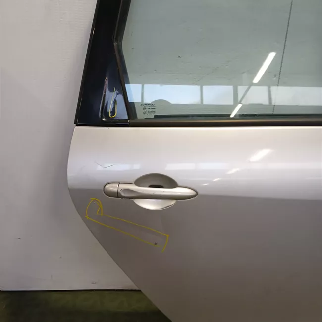 Porta posteriore destra