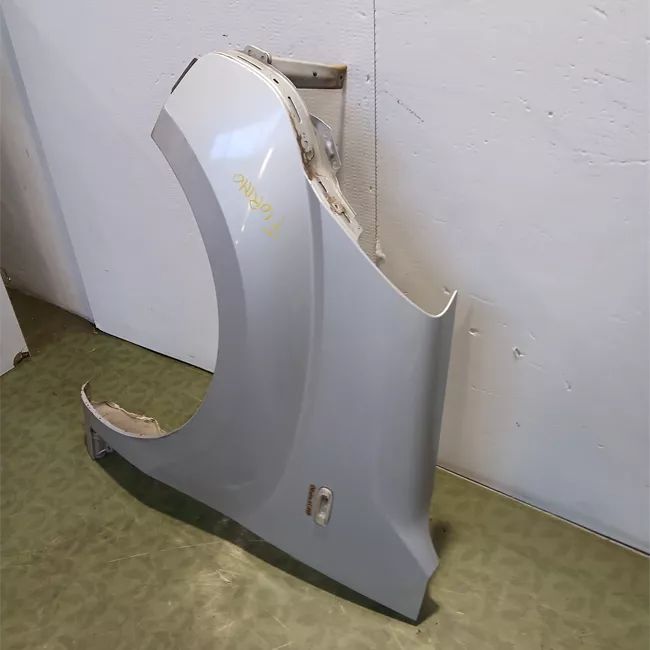 Parafango anteriore sinistro