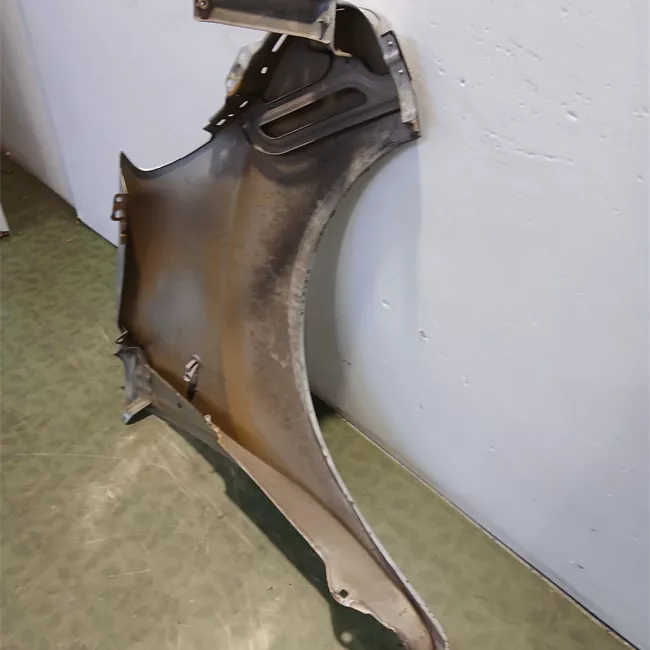 Parafango anteriore sinistro