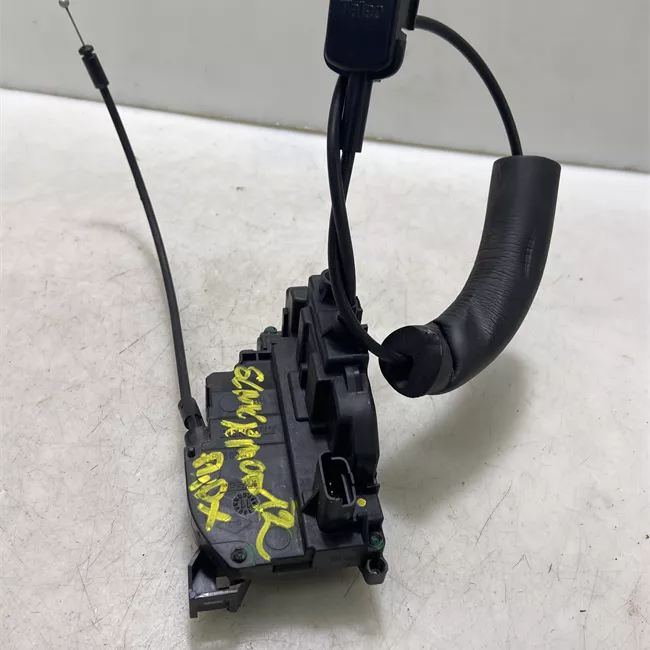 Serratura porta anteriore destra