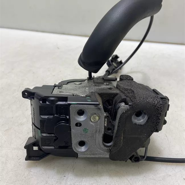 Serratura porta anteriore destra