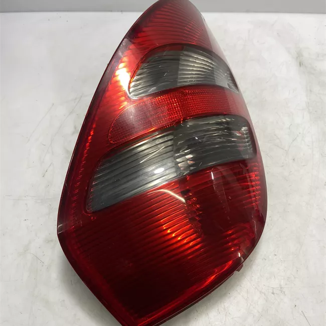 Fanale posteriore destro Avantgarde