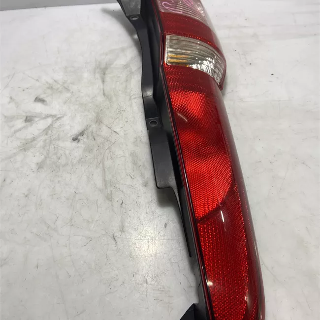 Fanale posteriore sinistro 11/04<