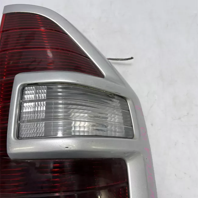 Fanale posteriore parte superiore destro rosso