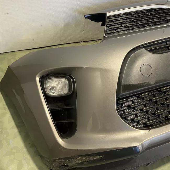 Paraurti anteriore pacchiusura Sport