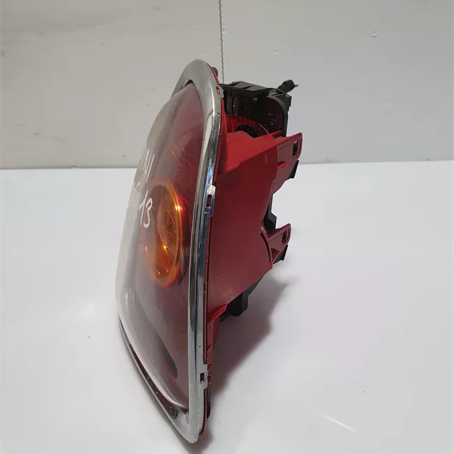 Fanale posteriore sinistro