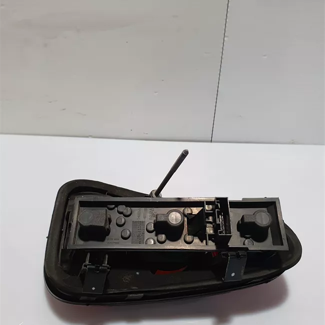 Fanale posteriore sinistro