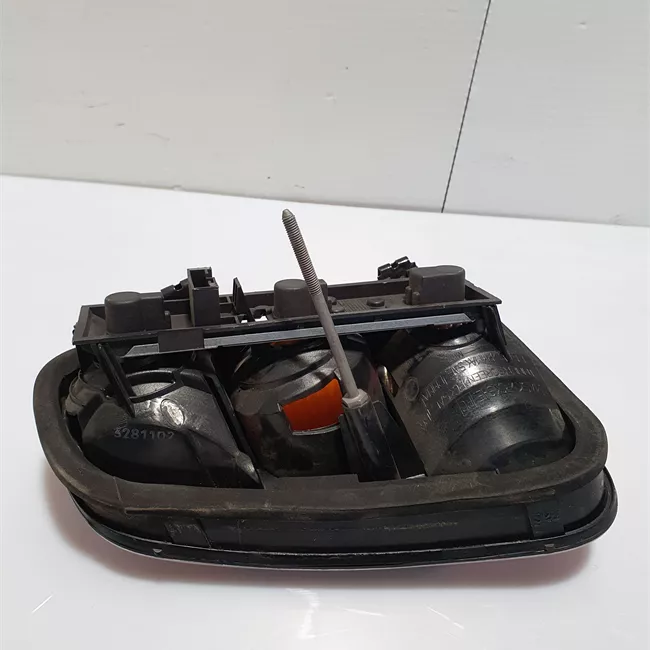 Fanale posteriore sinistro