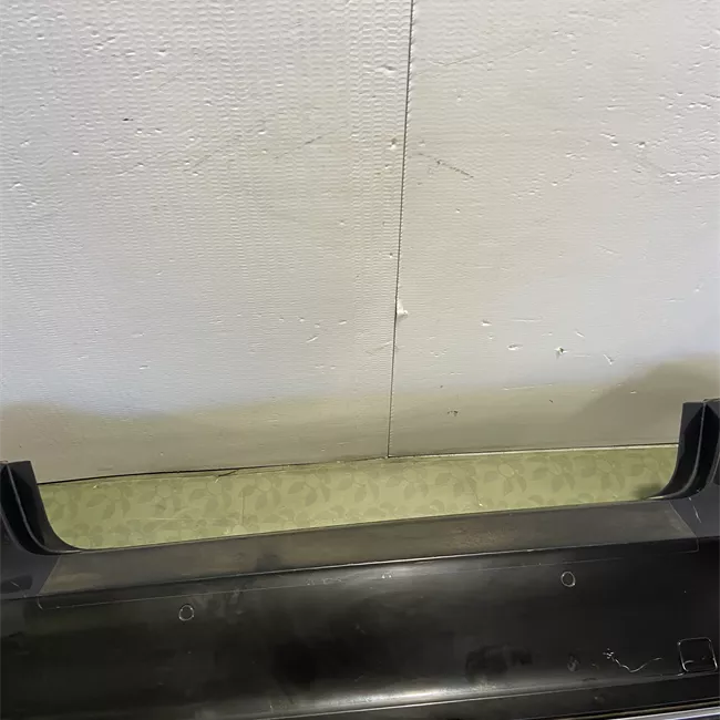 Paraurti posteriore con assistente parcheggio primer