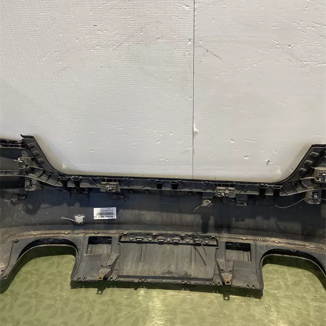 Paraurti posteriore con assistente parcheggio primer