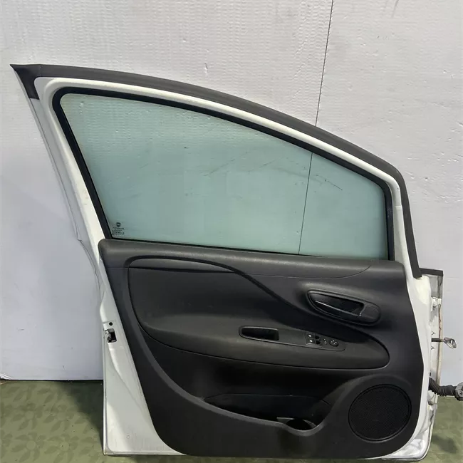 Porta anteriore sinistra