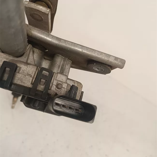 Meccanismo tergiparabrezza con motorino