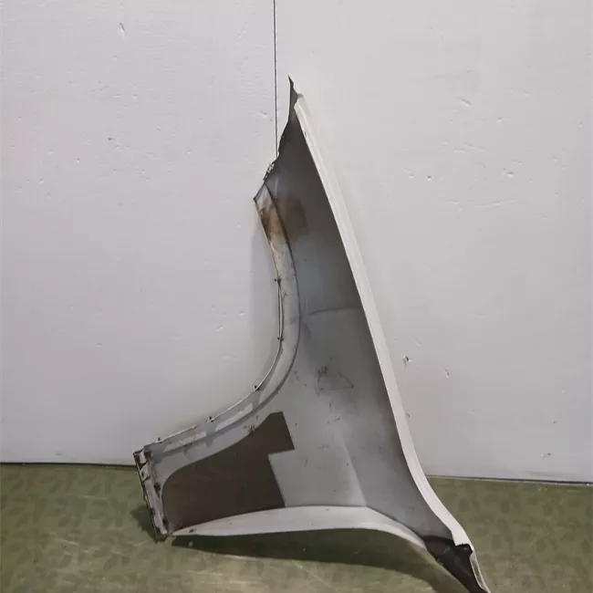 Parafango anteriore destro