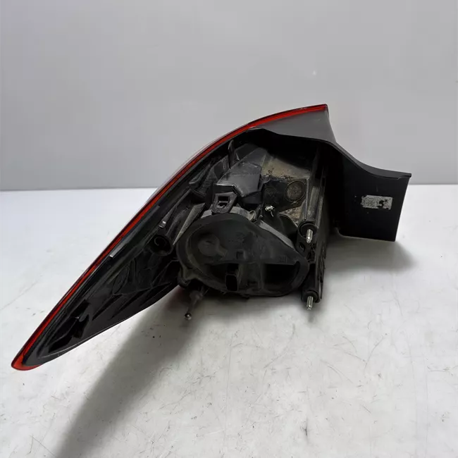 Fanale posteriore parte esterno destro