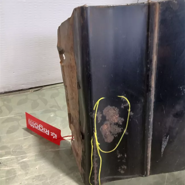 Parafango anteriore sinistro 3.20 M50