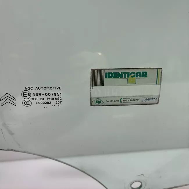 Scendente porta anteriore destro