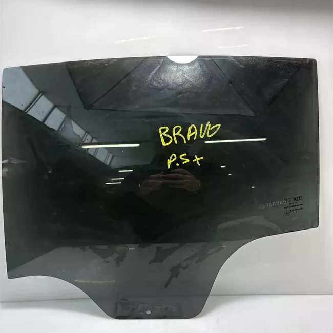 Scendente porta posteriore sinistro con cristalli posteriore oscurati