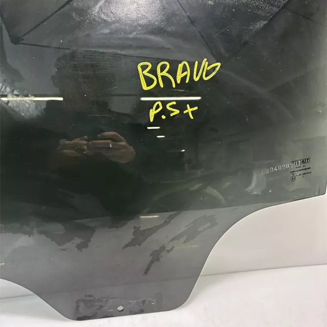 Scendente porta posteriore sinistro con cristalli posteriore oscurati