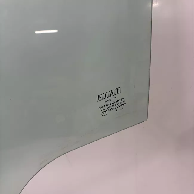 Scendente porta anteriore sinistro