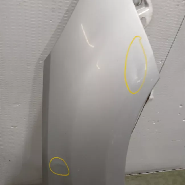 Parafango anteriore destro