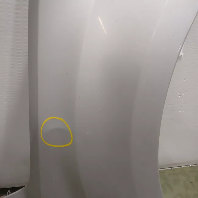 Parafango anteriore destro