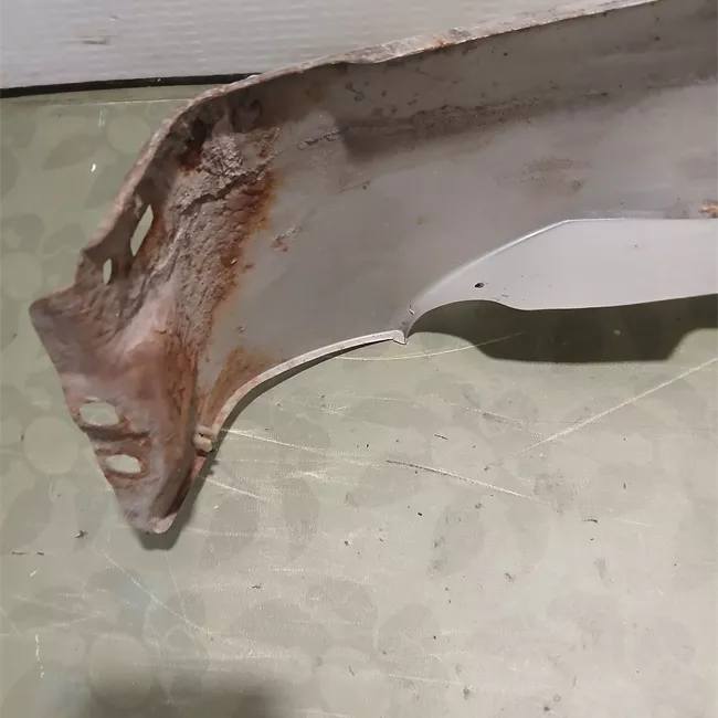 Parafango anteriore destro