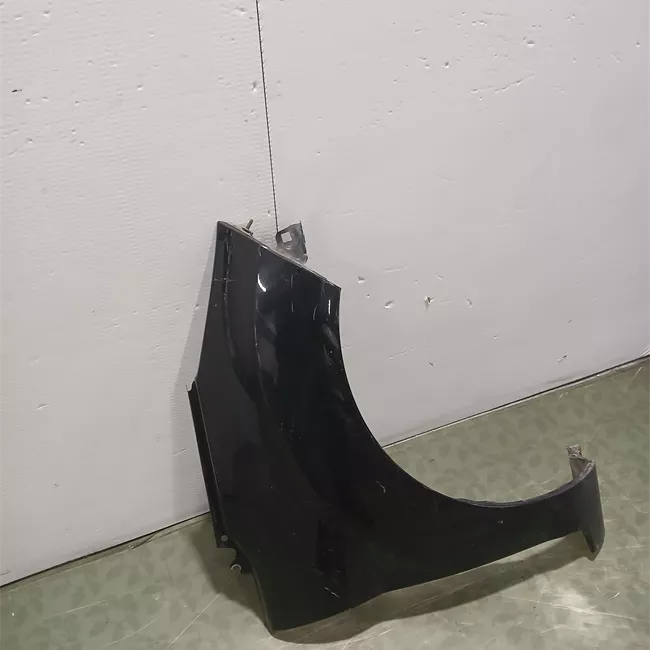 Parafango anteriore destro