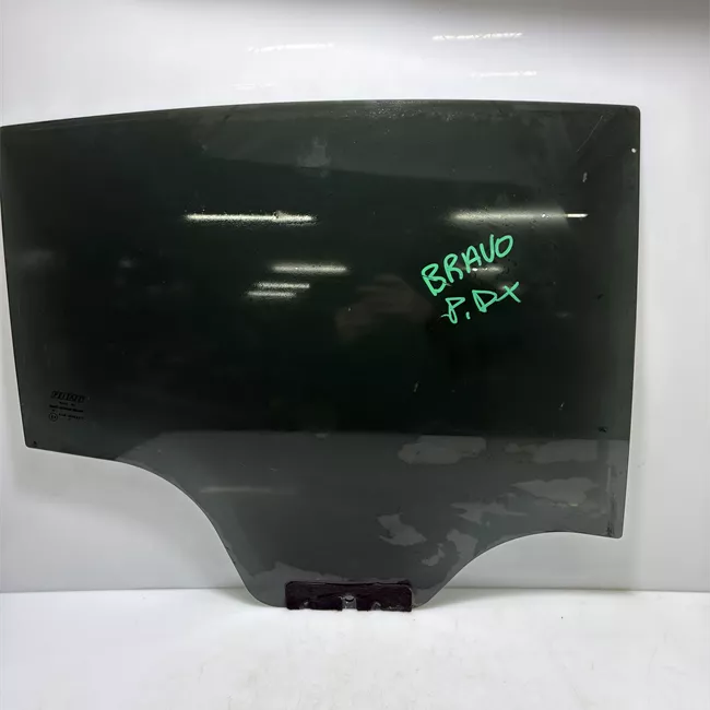 Scendente porta posteriore destro con cristalli posteriore oscurati